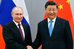 China le guiña el ojo a Putin