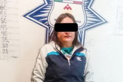 Detienen a mujer por arrastrar a su perrita en Los Tuzos