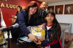 SEPH entrega uniformes a delegación hidalguense rumbo a Nacional de Fútbol