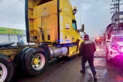 Recuperan tractocamión tras intento de robo en Tulancingo