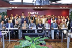 Becas para la Transformación 2025: apoyo educativo y compromiso con estudiantes