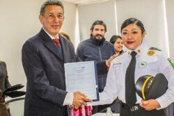 Educación que transforma: 43 policías y familiares de la PIBEH terminan la prepa