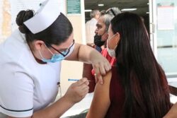 Salud Hidalgo descarta uso generalizado de cubrebocas; vacunación, clave