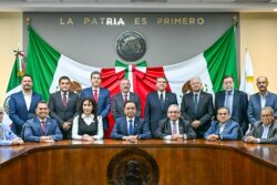 Congreso reúne a expresidentes de la Junta de Gobierno en acto de memoria legislativa