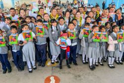 Nueva Escuela Mexicana llega al Valle del Mezquital con libros en Hñähñu