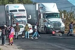 Niegan incumplimiento y ofrecen mesa de diálogo tras bloqueo en la Actopan–Ixmiquilpan