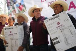 2 mil 400 productores reciben apoyos para fortalecer el campo en la Sierra de Hidalgo