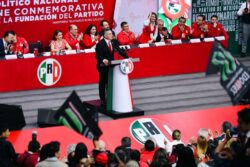 97 años del PRI… y caben en una combi