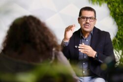 Mi futuro político está en la Sección 15 del SNTE: Said Vargas