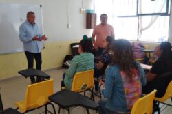 Fortalece IHE la educación básica mediante la participación de familias y comunidades escolares