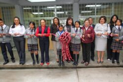 Entregan rehabilitación en secundaria de Chilcuautla; benefician a 427 estudiantes