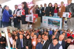 Escuelas de Actopan son beneficiadas con apoyos para mejorar infraestructura