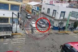 Roban auto en Pachuca... y lo interceptan antes de salir de Hidalgo