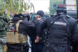 Desmantelan tres puntos de venta de droga en Tepeji; aseguran más de mil 200 dosis