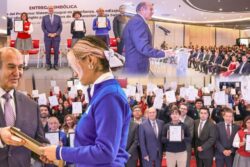 SEPH entrega certificación de inglés a más de 22 mil estudiantes de bachillerato