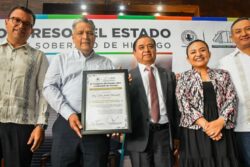 Congreso distingue a José Acosta, promotor de la diversidad cultural en Hidalgo