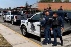 Contratan taxi pirata en Facebook; terminan en persecución en Mineral de la Reforma