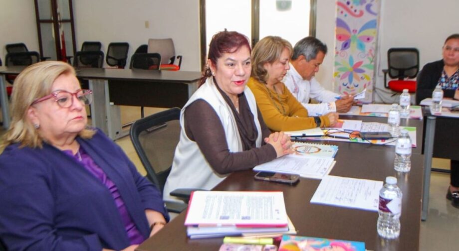 IHE prepara inicio del ciclo escolar 2026-2027 y distribución de libros de texto