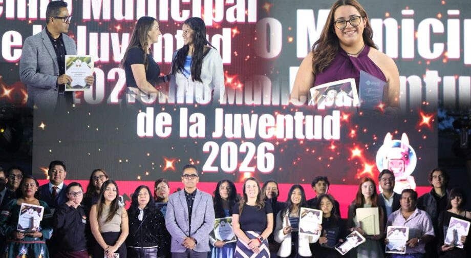 Mineral de la Reforma reconoce a 16 jóvenes por su talento y aportaciones
