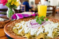 Restaurantes de Hidalgo mantienen precios pese al alza del jitomate, aguacate y limón: Canirac