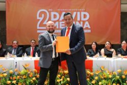 David Medina presenta Segundo Informe en San Agustín Tlaxiaca; destaca obras, atención social y disciplina financiera