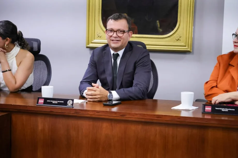 Proponen padrón para gestores de visas en Hidalgo ante fraudes de hasta 50 mil pesos — imagen 2 Proponen padrón para gestores de visas en Hidalgo ante fraudes de hasta 50 mil pesos — imagen 2