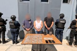 Recuperan en Singuilucan tractocamión robado con 24.8 toneladas de polímero; detienen a tres