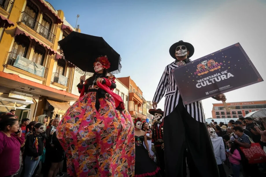 Xantolo tomará las calles de Pachuca con desfile de mil 333 participantes y 25 carros alegóricos — imagen 2 Xantolo tomará las calles de Pachuca con desfile de mil 333 participantes y 25 carros alegóricos — imagen 2