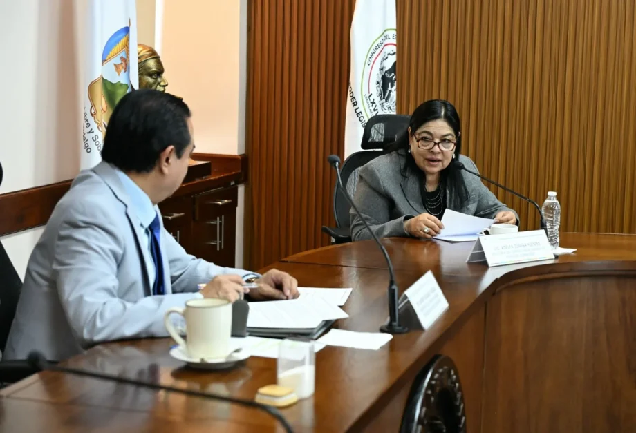 Congreso de Hidalgo firma convenio con Cenhies; trabajadores y familiares tendrán 30% de descuento — imagen 2 Congreso de Hidalgo firma convenio con Cenhies; trabajadores y familiares tendrán 30% de descuento — imagen 2
