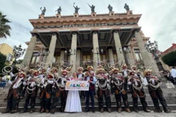 Los Cuernudos de Calnali conquistan las calles de Guanajuato en el Festival Cervantino