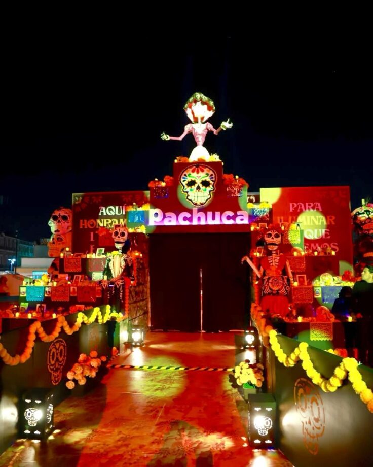 Pachuca inaugura Altar Monumental de Día de Muertos con recorrido hacia el Mictlán — imagen 4 Pachuca inaugura Altar Monumental de Día de Muertos con recorrido hacia el Mictlán — imagen 4