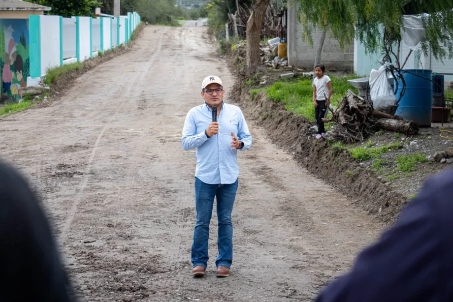 Emanuel Hernández impulsa obras de pavimentación en dos comunidades de Ixmiquilpan — imagen 2 Emanuel Hernández impulsa obras de pavimentación en dos comunidades de Ixmiquilpan — imagen 2
