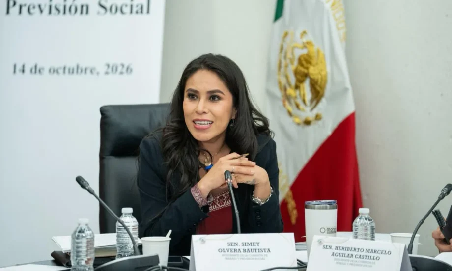 Simey Olvera levanta la mano para presidir Comisión de Estudios Legislativos del Senado… “o cualquier otra”