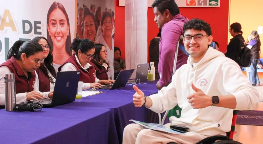 Ofertan casi 400 empleos en Hidalgo durante feria laboral para grupos vulnerables