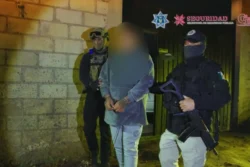 Caen tres en cateos antidroga en Pachuca y Huasca; aseguran casi 4 mil dosis y cartuchos