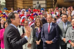 Coro de Mixquiahuala representa a Hidalgo en Palacio Nacional; IHE participa en agenda educativa
