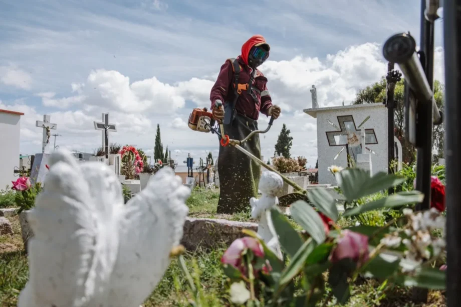 Panteón Municipal de Pachuca espera 20 mil visitantes por Día de Muertos; habrá operativo — imagen 2 Panteón Municipal de Pachuca espera 20 mil visitantes por Día de Muertos; habrá operativo — imagen 2
