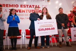 Hidalgo entrega apoyos por 6.2 millones a 667 jóvenes; 18 reciben Premio Estatal de la Juventud