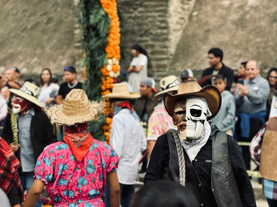 Salud Hidalgo advierte sobre riesgos de consumir alimentos de las ofrendas de Día de Muertos — imagen 2 Salud Hidalgo advierte sobre riesgos de consumir alimentos de las ofrendas de Día de Muertos — imagen 2