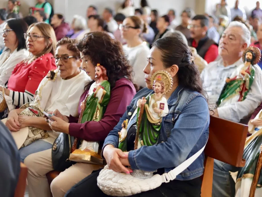 Tras cinco años sin ver a su hija, Ángela agradece a San Judas Tadeo por obtener su visa — imagen 2