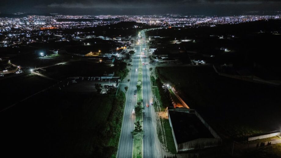 Tras 11 años de rezago, Jorge Reyes renueva alumbrado del bulevar Santa Catarina — imagen 2 Tras 11 años de rezago, Jorge Reyes renueva alumbrado del bulevar Santa Catarina — imagen 2